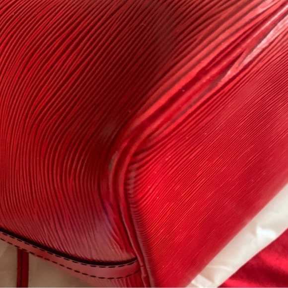 EUC Louis Vuitton Noe Red Bucket Shoulder Bag - Picture 9 of 12